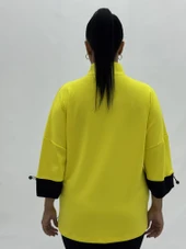 Büyük Beden Mickey Baskılı Taş Detaylı Hakim Yaka Fermuarlı Kadın Sweat thumbnail 4