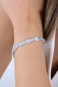 Gümüş rodyumlu pırlanta modeli baget kesim zirkon sıra taşlı bileklik SGTL12889RODAJ thumbnail 3