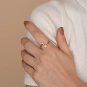 Zirkon Taşlı Pırlanta Montür Rose Altın Kaplama Y Harfli Gümüş Yüzük thumbnail 3