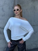 Yarasa Kol Geniş Yaka Siyah Bluz Bol Kesim Likralı Kumaş Düşük Omuz Üst thumbnail 4