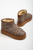 Mini Leopar Süet Yarım Bot içi Tüylü Düz Taban Kadın Ayakkabı thumbnail 2