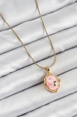 316L Çelik Zincir Pembe Sanatsal Portre İnci Detaylı Gül Figürlü Model Gold Renk Kadın Kolye - TJ-BKO10281 - 2