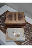 Isimli Ahşap Kutulu Gold Sandık Kadife Kuran-ı Kerim Hayrat Neşriyat Hafız Boy (14*20 Cm) thumbnail 3