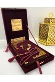 Isimli Kadife Kuran-ı Kerim Orta Boy Kutulu (16X24) (BORDO ,MÜHÜRLÜ) Inci Tesbih, Ayraç Seti thumbnail 3