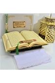 İsimli Kadife Kuranı Kerim Özel Ahşap Kutulu Ortaboy (16X24)(YEŞİL) Örtü,inci Tesbih, Ayraç Seti thumbnail 2