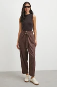 Beli Büzgülü Kemer Tokalı Pantolon Kahve thumbnail 3