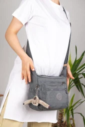 Kadın Bayan Gri Klinkir Omuz Postacı Çapraz Askılı Çanta thumbnail 1