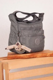 Kadın Bayan Gri Klinkir Omuz Postacı Çapraz Askılı Çanta thumbnail 2