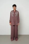 Kadın Robası Taş İşlemeli Bordo Renk Oversize Kesim Gömlek - 4
