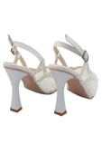 Celira Beyaz Tüllü Klasik Topuk Kadın Ayakkabı thumbnail 3