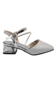 Celira Gümüş Taşlı Simli Kısa Topuk Kadın Ayakkabı thumbnail 1