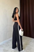 Siyah Yanları Şeritli Pantolon thumbnail 1