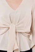 Ön Bağlamalı Volan Kol Ekru Bluz thumbnail 3