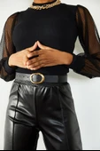 Kadın Siyah Kolu Tül Detaylı Yarım Balıkçı Kaşkorse Bluz thumbnail 2