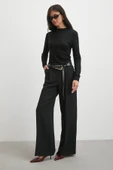 Deri Kemerli Geniş Paça Pantolon Siyah thumbnail 4
