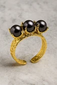 Vintage Tarzı Altın Kaplama Siyah Üç İnci Taşlı Otantik Ayarlanabilir Kadın Yüzüğü thumbnail 3