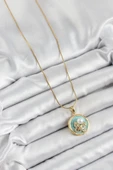 HEYF 316L Çelik Zincir Zirkon Taşlı Turkuaz Sanatsal Portre İnci Detaylı Kelebek Model Gold Renk Kadın Kolye thumbnail 2