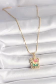 HEYF 316L Çelik Gold Renk Renkli Zirkon Taşlı Kelebek İşlemeli Portre Model Kadın Kolye thumbnail 2