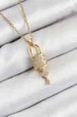 HEYF 316L Çelik Zirkon Taşlı Kilit Ve Sallantılı Anahtar Model Gold Renk Kadın Kolye thumbnail 1