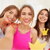 Gümüş Kristal Taşlı Happy Birthday Tacı thumbnail 1