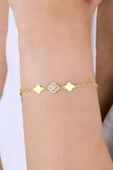 Gümüş altın yaldızlı zirkon taşlı ataç zincir detaylı yonca modeli bileklik SGTL12918GOLD thumbnail 3