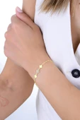 Gümüş altın yaldızlı zirkon taşlı ataç zincir detaylı yonca modeli bileklik SGTL12918GOLD thumbnail 1