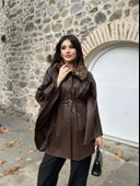 Leopar Kürk Yaka Deri Görünümlü Düğmeli Kemerli Abiye Panço Ceket Siyah thumbnail 4