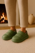Peluş İçi Yünlü Kışlık Panduf Yeşil Kadın Ev Terliği thumbnail 1