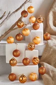 Waldern Premium Collection 24lü Luxury Turuncu Yılbaşı Süs Seti 6 cm thumbnail 1