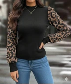 Lucky Life Kadın Uzun Kollu Yarı Balıkçı Yaka Leopar Detaylı Kaşkorse Bluz thumbnail 2