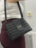 BİÇOMİ Kapaklı kapitone siyah cilt çanta thumbnail 1