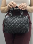 BİÇOMİ Kapaksız kapitone siyah cilt çanta thumbnail 4