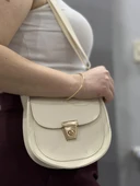 BİÇOMİ Klasik kapaklı bej cilt çanta thumbnail 2