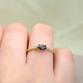 Gümüş Yüzük - Mistik Topaz Oval Kesim Yan Zirkon Taşlı Modern 925 Ayar Gümüş Kadın Tektaş Yüzük thumbnail 3