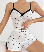 Amora Secret Pamuklu Beyaz Üstüne Siyah Kalp Desen Fitilli Askılı Şortlu Pijama Takımı - 1