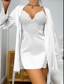 Amora Secret Dantel İşlemeli İnce Askılı Beyaz 2'li Saten Gecelik Sabahlık Takımı thumbnail 1