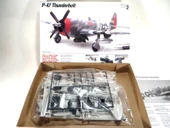 P-47 Thunderbold Avcı Bombardıman Uçağı Demonte Plastik Maketi thumbnail 3