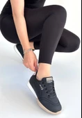 Tawen Siyah Cilt Bej Tabanlı Bağcıklı Spor Ayakkabı thumbnail 1