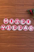 11 Harfli Kırmızı Beyaz İpli MUTLU YILLAR Yazılı Ahşap Yılbaşı Ağaç Süsü (5365) thumbnail 4