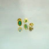 Gümüş Küpe - Kadın 0.50 Karat Zümrüt Taşlı Sade Minimal Tasarım 925 Ayar Gümüş Küpe - 3