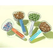 Klipsli Ölçekli Kedi Köpek Mama Küreği thumbnail 3