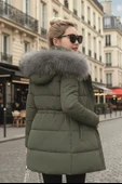 Kışlık Orta Boy Kapüşonlu Kürklü Şişme Mont thumbnail 2