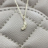 Altın Kolye - Tüy Kıl Minimal Zarif Tarz Gündelik Taşsız Estetik Tasarım 14 Ayar Altın Modern Kolye thumbnail 3