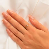 Tektaş Altın Yüzük - 14 Ayar Altın Oval Taşlı Minimal Tek Taş Altın Yüzük - Eşe, Sevgiliye Yüzük - 10