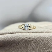 Evlilik Teklifi Altın Yüzük - 14 Ayar Altın Oval 0.60 Karat Zirkon Taşlı Mininal Tektaş Yüzük - 7