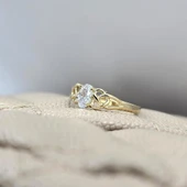 Evlilik Teklifi Altın Yüzük - 14 Ayar Altın Oval 0.60 Karat Zirkon Taşlı Mininal Tektaş Yüzük - 8