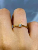 Tektaş Altın Yüzük - 8 Ayar Altın Sonsuzluk 0.50 Karat Zirkon Taşlı Minimal Tek Taş Yüzük thumbnail 1