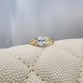 Evlilik Teklifi Altın Yüzük - 14 Ayar Altın Oval 0.60 Karat Zirkon Taşlı Mininal Tektaş Yüzük - 6