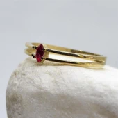 Tektaş Altın Yüzük - 14 Ayar Altın Markiz 0.30 Karat Yakut Taşlı Minimal Tek Taş Kadın Yüzük - 9