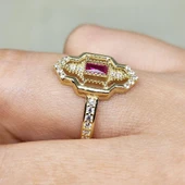 Baget Altın Yüzük - 14 Ayar Altın Baget Ruby Taşlı Kadın Yüzük - Anneler Gününe Özel Altın Yüzük - 6